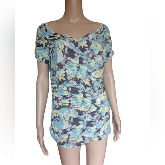 St. John Couture Womens Short Sleeved Multicolor Top Ruched Stretchy Size Medium - Picture 5 of 10